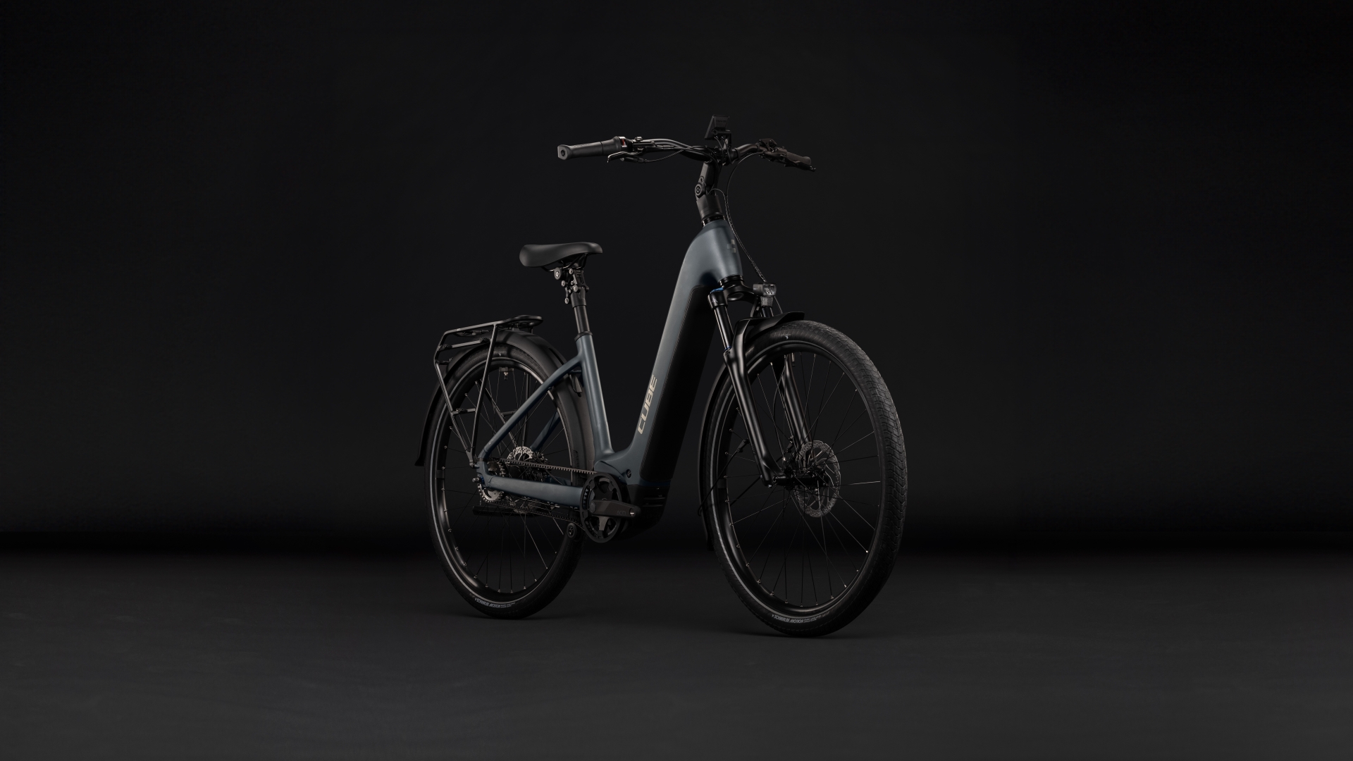 Touring Hybrid Deluxe SLX 800 gris mate y cromo, con acceso fácil