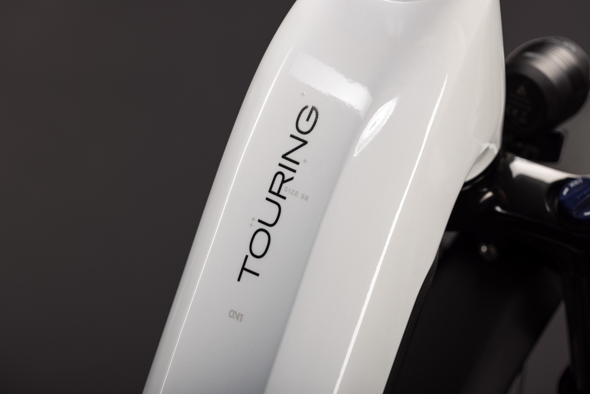 Touring Hybrid ONE 600 metallicwhite´n´chrome Easy Entry