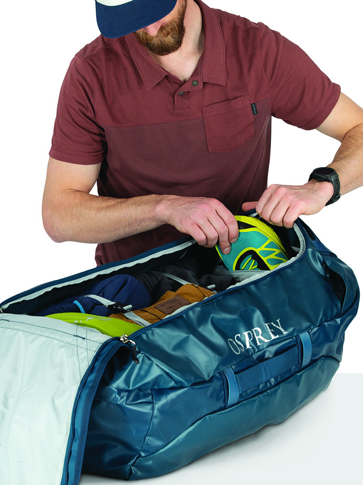 Transporter_Duffel120_VenturiBlue_Detail_3.jpg