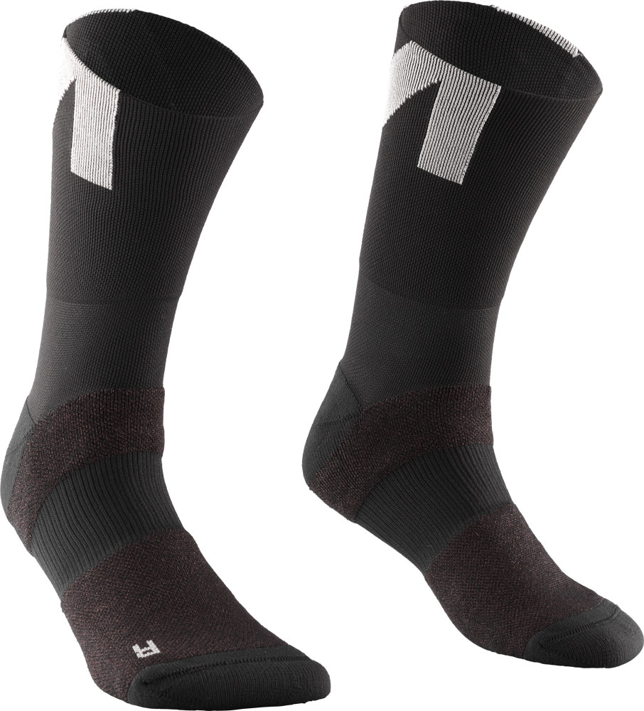 Mavic_EssentialThermo_G000018_Socken_ (1).jpg