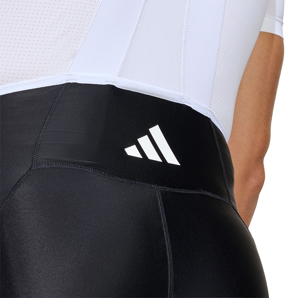 Adidas_JY7608_Essentials (2).jpg