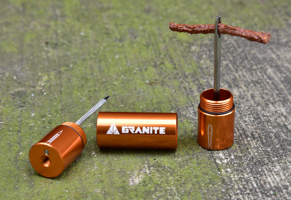 GRANITE-GTP19-12 STASH-Tire-Plug Bild 4.jpg