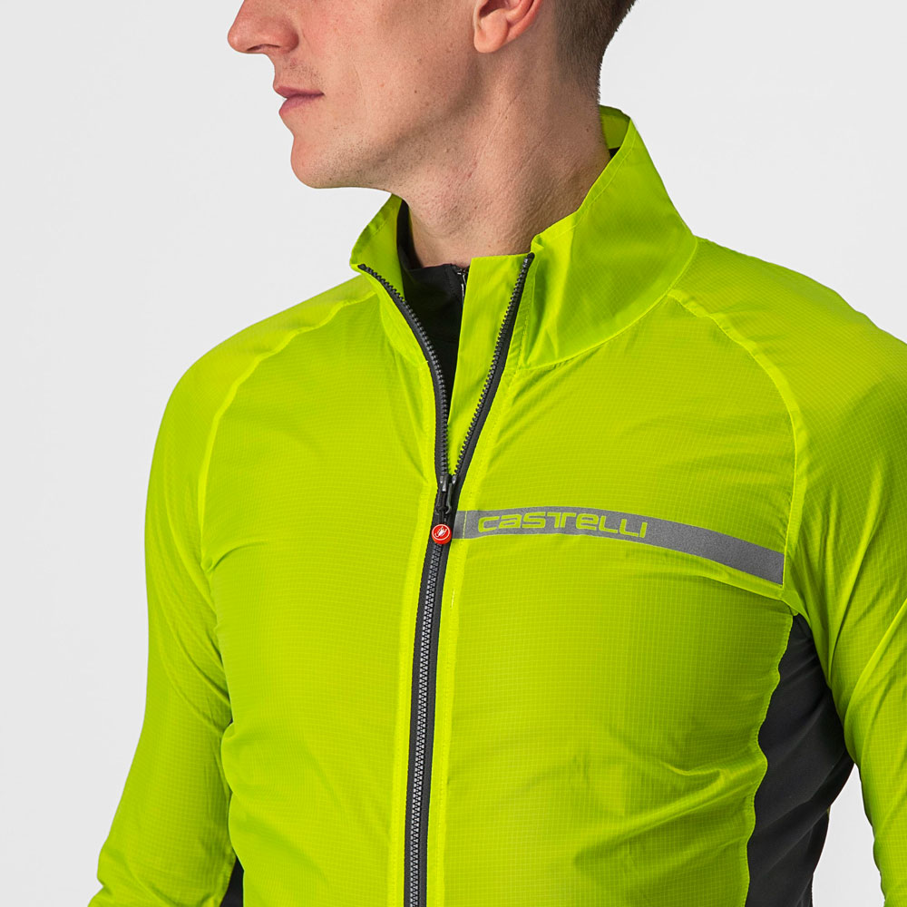 Castelli_Squadra-Stretch-Windjacke_4521511-383_ (5).jpg