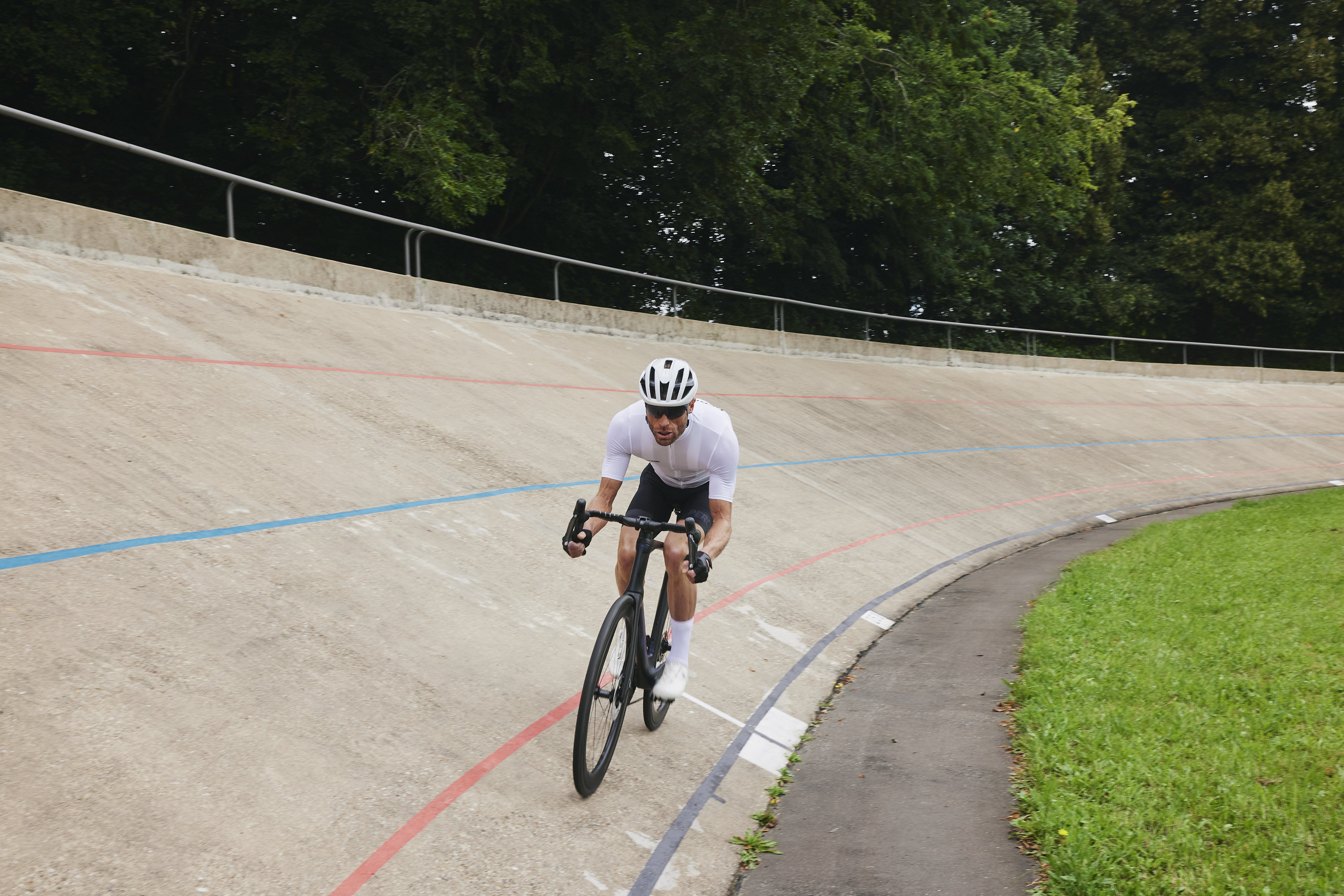 CRATONI-C-ZERO-road-bike-helmet_698.jpg