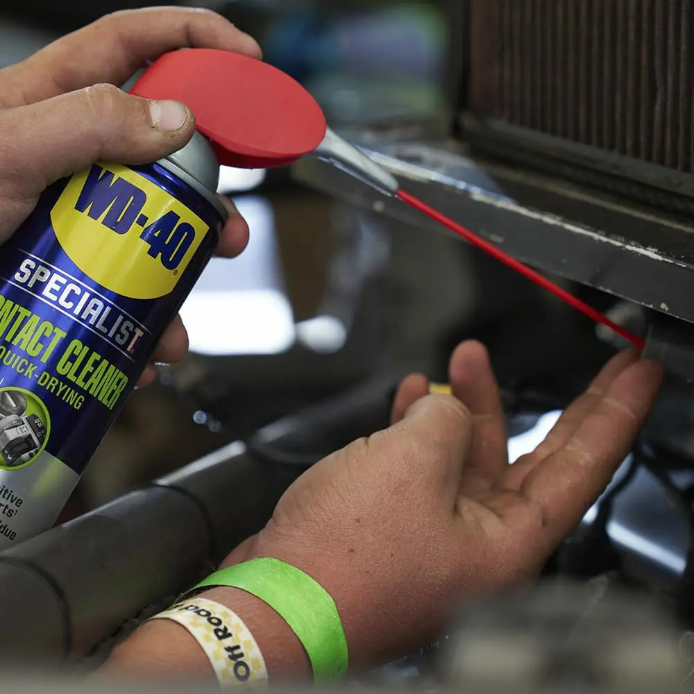 WD-40-4937625NBA SPECIALIST-Kontaktspray-3.jpg