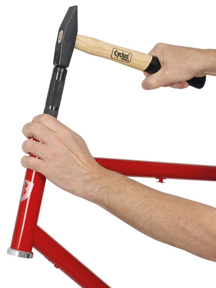 Cyclus-Tools-Austreiber-für-Steuersatzschalen.jpg