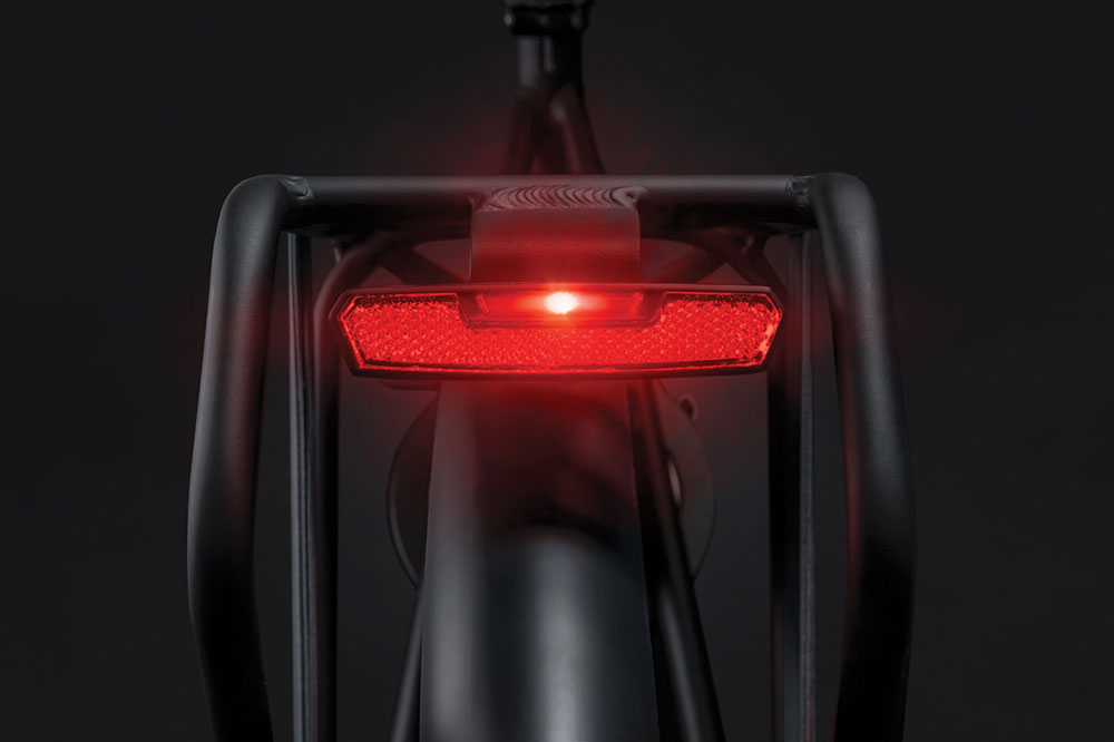 AXA-Juno-E-Bike-LED-6.jpg