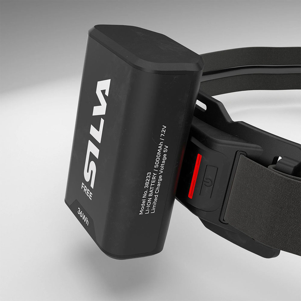 Silva-Free-2000-M-38224-(14).jpg