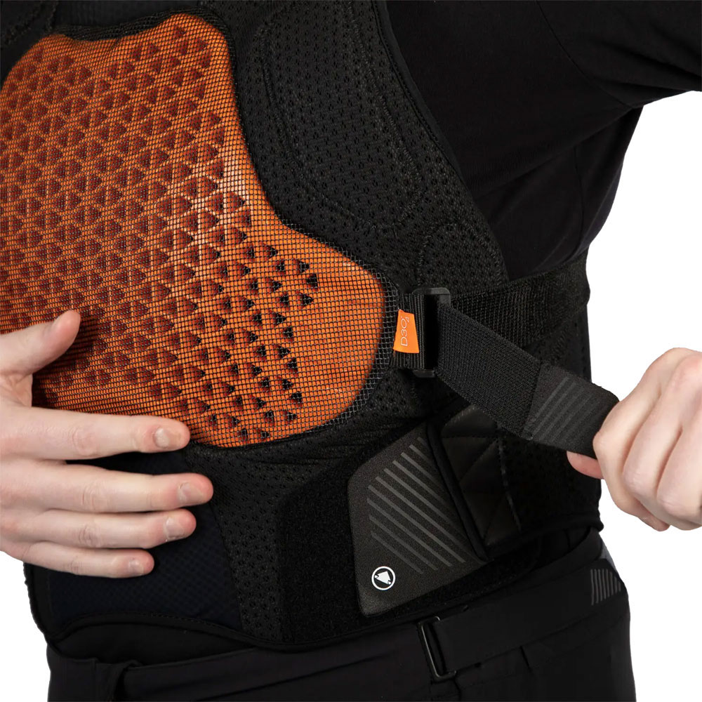 Endura_MT500-D30-Protektorenweste_E1283BKS-M_3.jpg