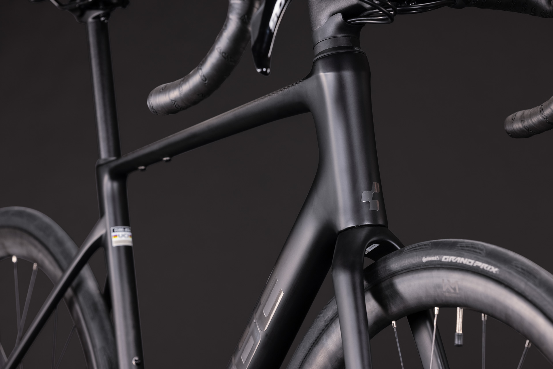 Attain C:62 Race carbon´n´coalchrome