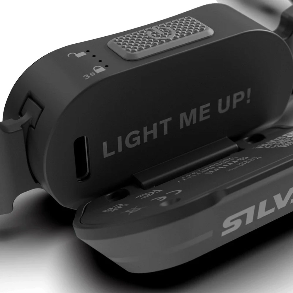Smini_Fly_Black_charge_port_274aa456-5afe-47ea-83bc-ce6b8ddcdb06.jpg