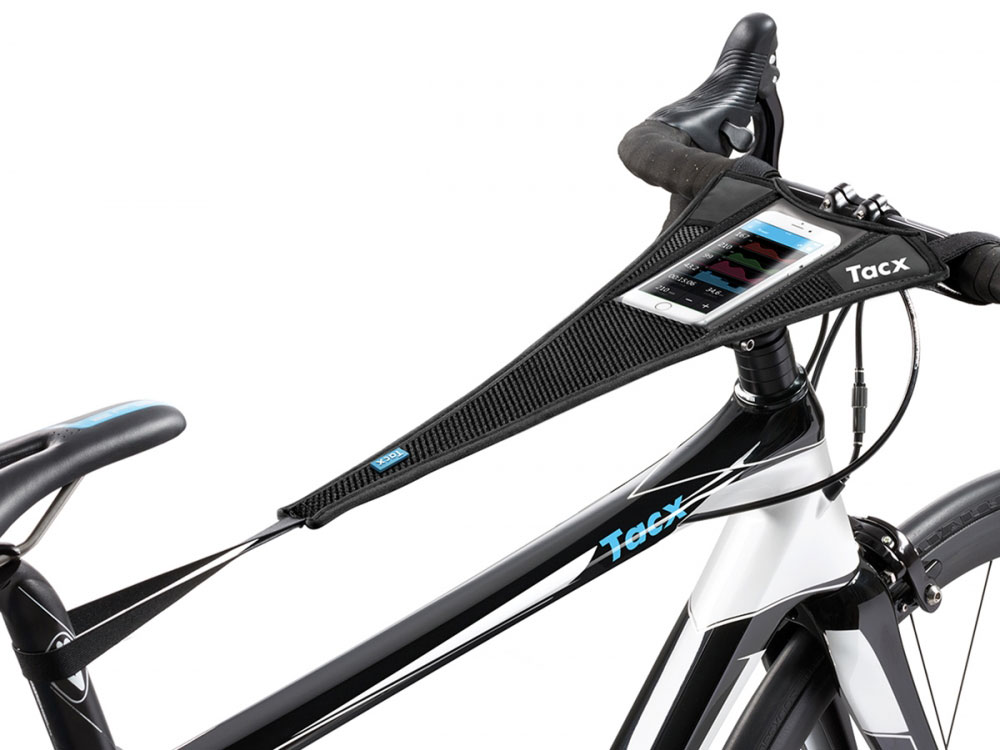 Tacx-Sweat-Set-inkl.-Smartphone-Schweißfänger-+-Tacx-Handtuch_T-2935_03.jpg