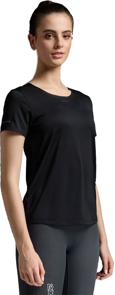 2XU_WR7152A_Light_Speed_Damen_Funktionsshirt (1).jpg