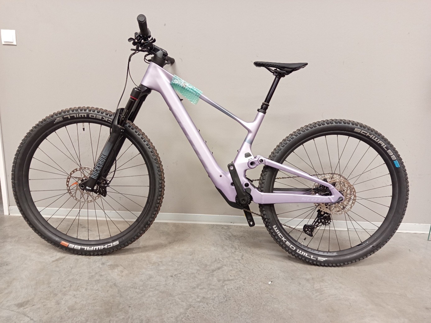 Lumen eMTB 920 w kolorze fioletowo-liliowym (towar z retur)