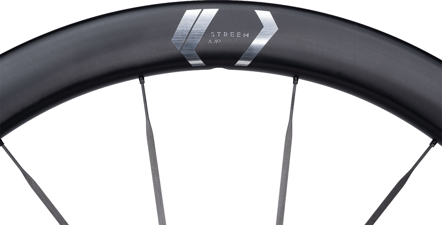 Streem A.49 VONOA 28" FADE R SP CL Silver Edition - Ruota anteriore