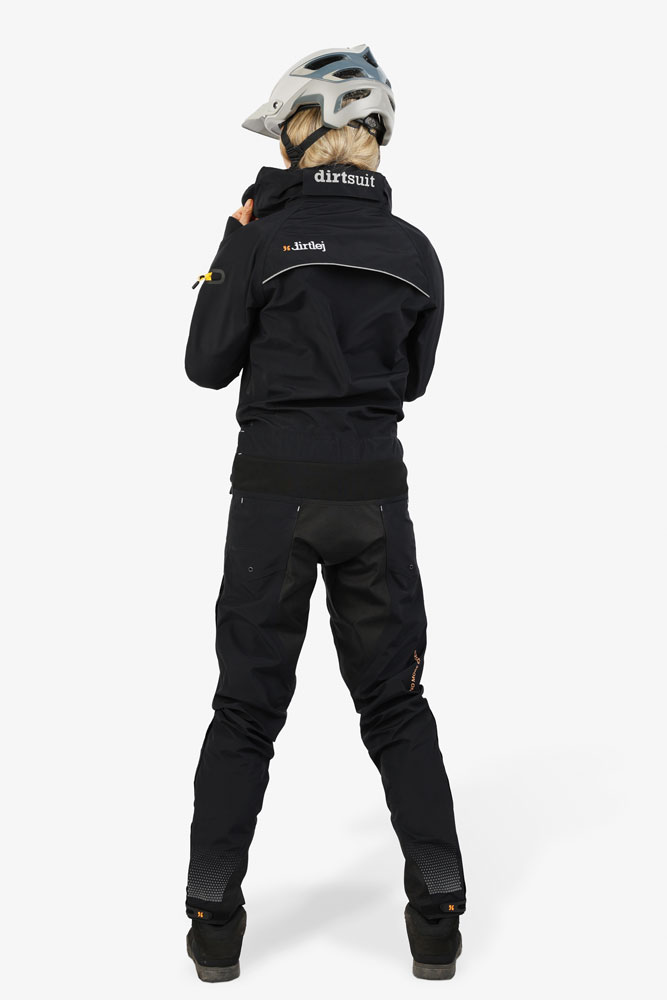 dirtlej-20240025-20240029-dirtsuit-core-edition-ladies-v4_DamenMatschoverall_ (3).jpg