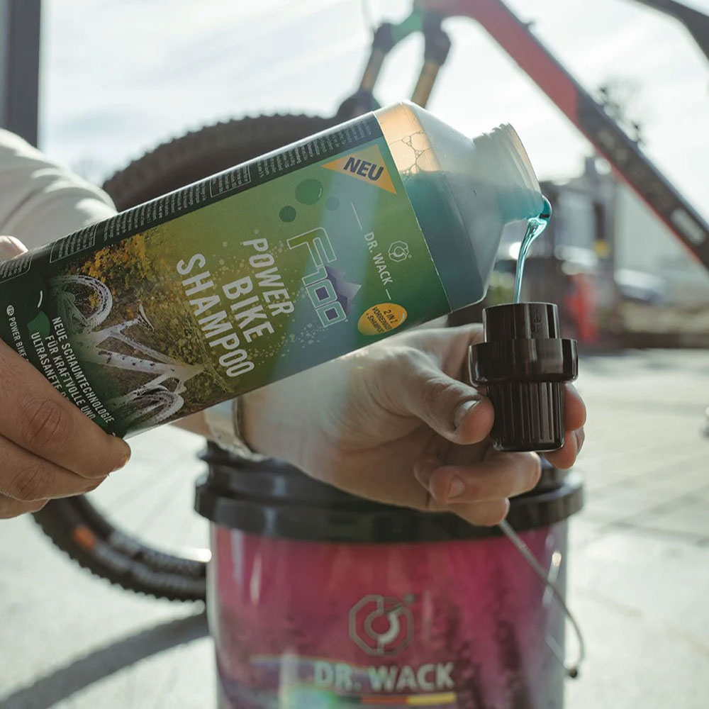 Dr.-Wack-F100-Power-Bike-Shampoo-4006539028955-(2).jpg