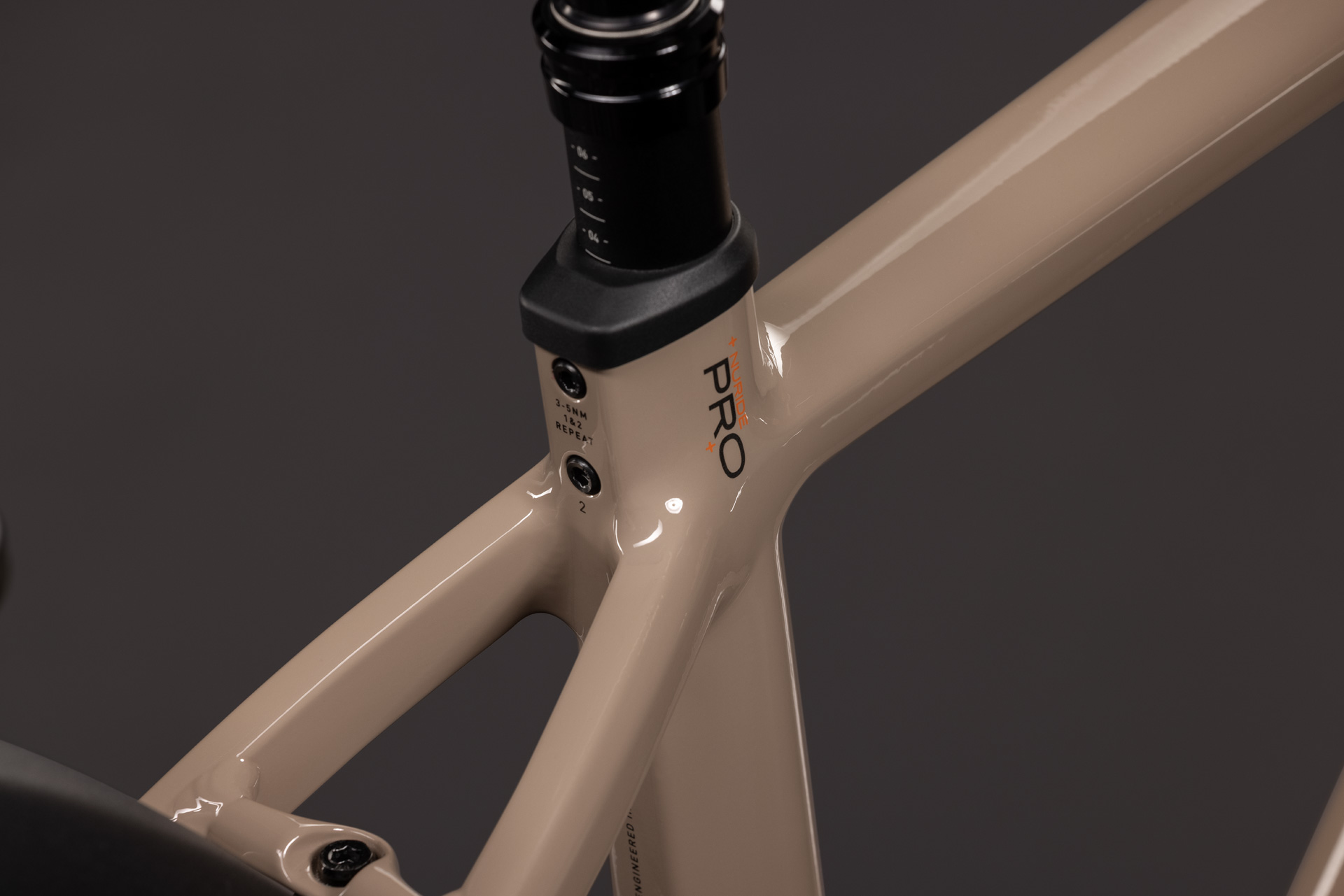 Nuride Hybrid Pro 800 cappuccino´n´black