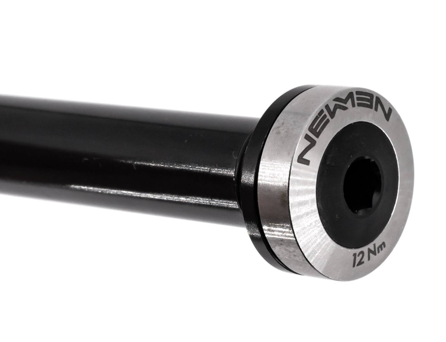 Newmen-Evolution-M12x1-Boost-Steckachse-12x148mm-Y2181Y_c.jpg