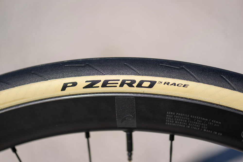 Pirelli-PZero-Race-Retro-Action.jpg
