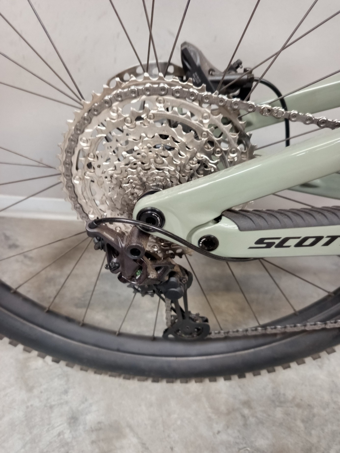 Voltage eRide 910 Undergrowth Green/Carbon Gloss (Rückläufer)