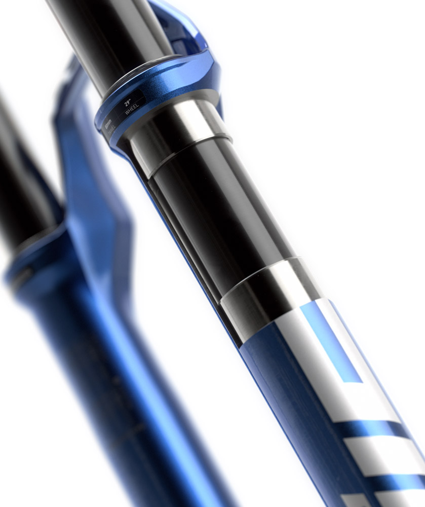 RockShox-SID-Ultimate-Race-Day-3P-Remote-120mm-Boost-00.4020.957.002-8.jpg