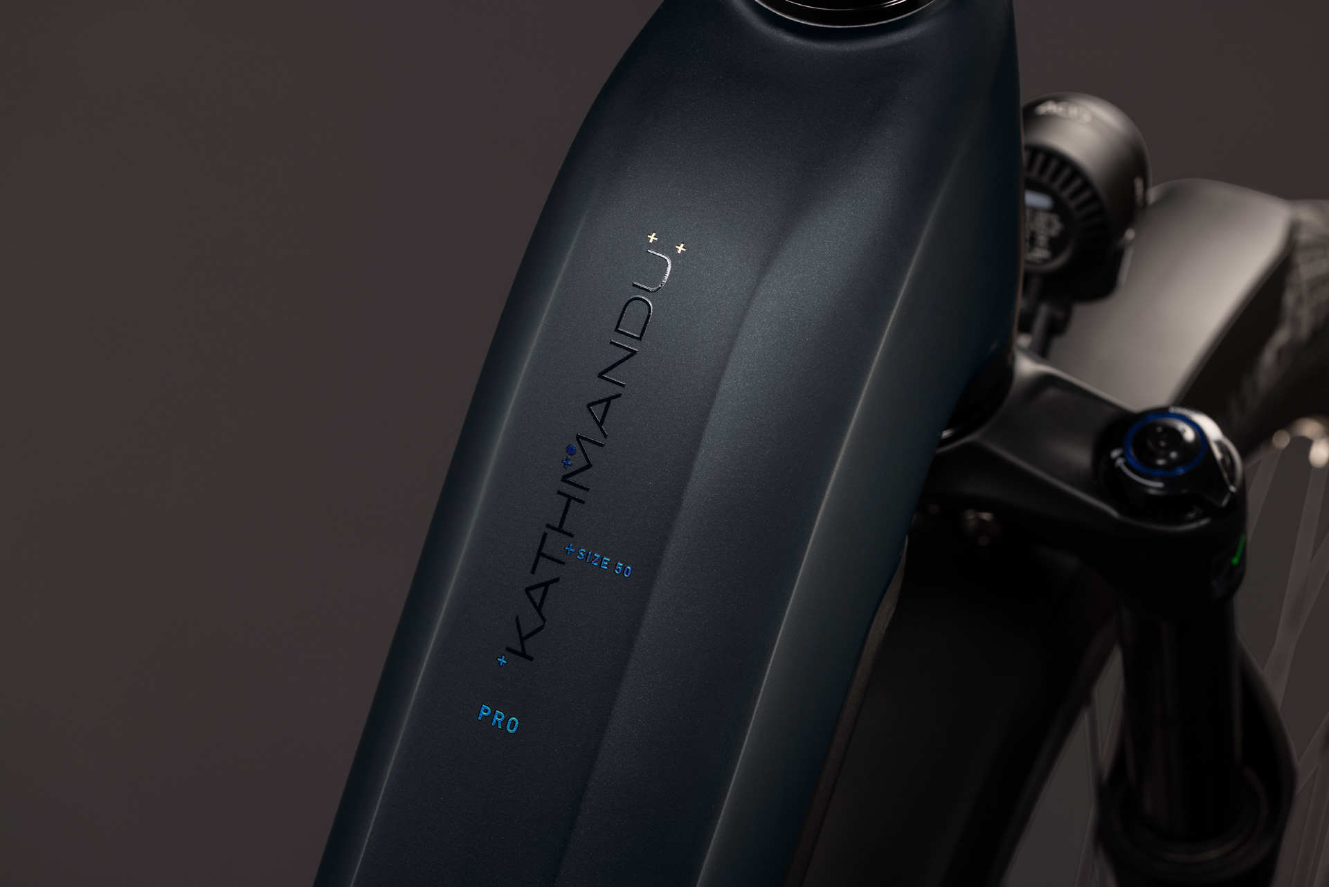 Kathmandu Hybrid Pro 800 coal´n´black Easy Entry