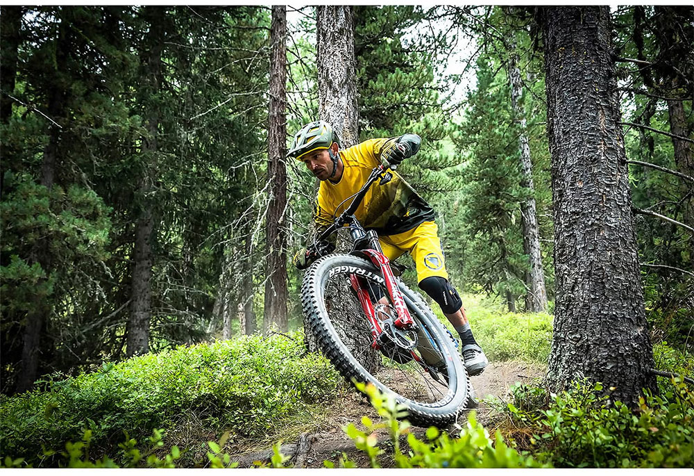Endura_MT500-MIPS-MTB-Helm-E1536WH_9.jpg