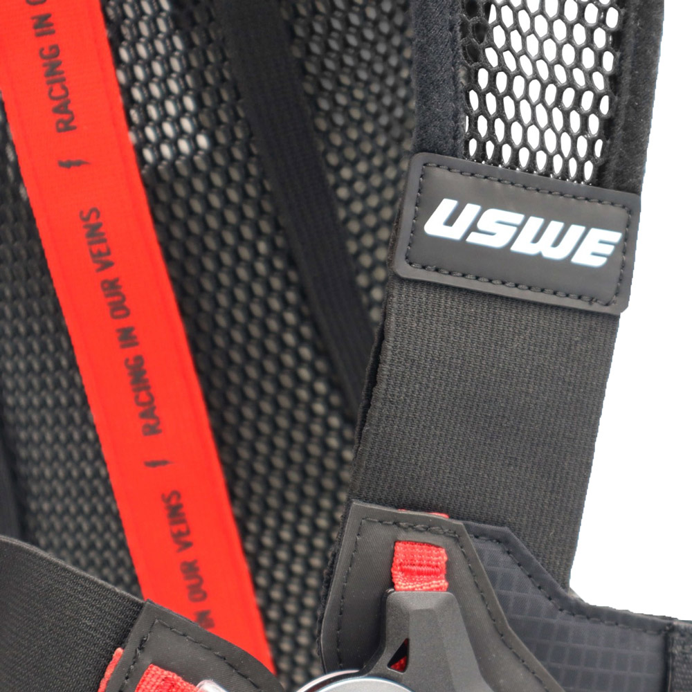 202070025-Race-2.0-Hydration-Pack---Trinkrucksack(3).jpg