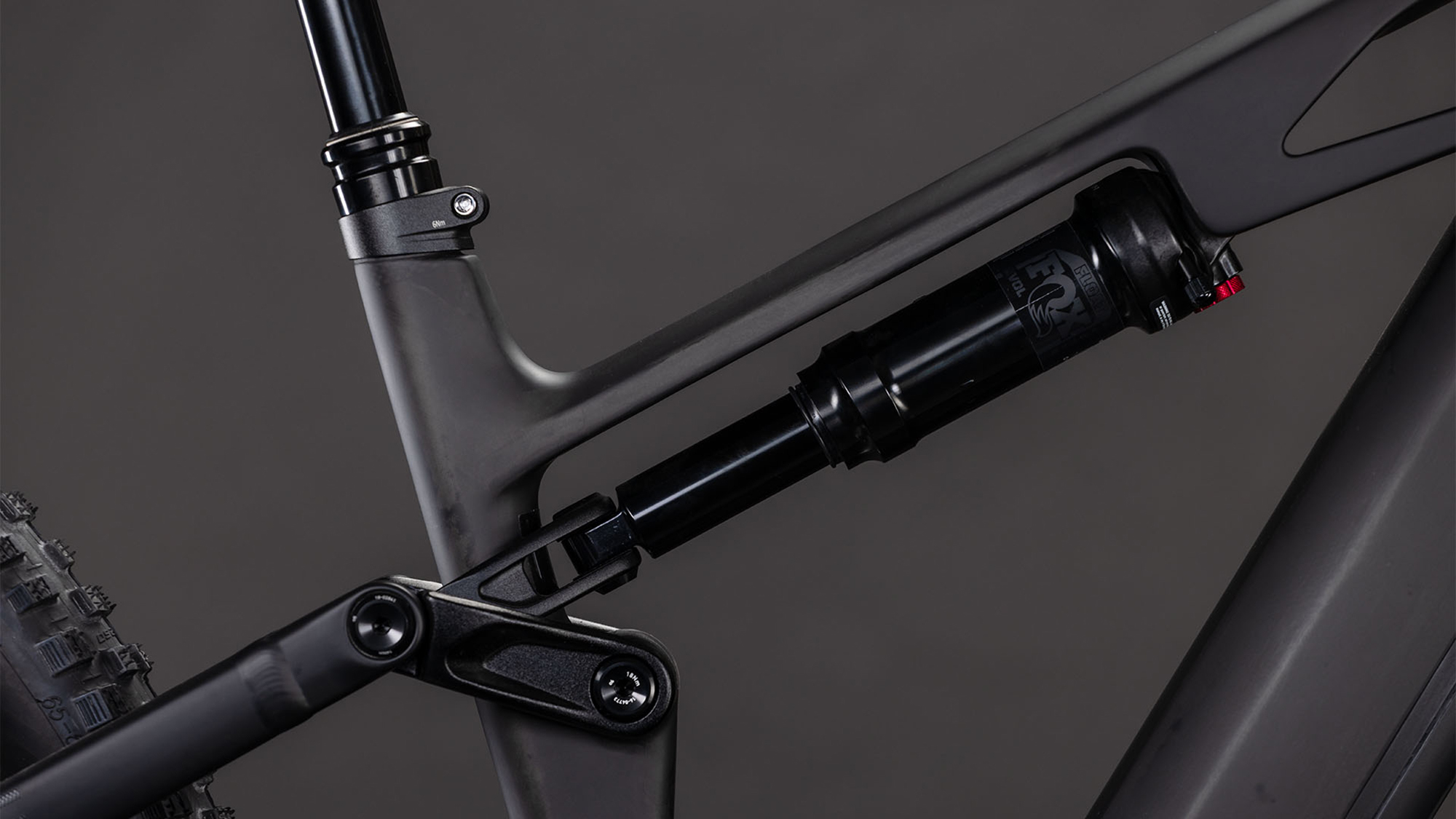 cube 102350 20161584 Stereo Hybrid ONE44 HPC Race 800 blackline  (3).jpg