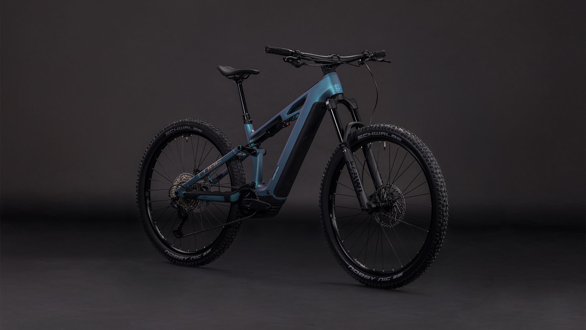 cube 102360 20161585 Stereo Hybrid ONE44 HPC Race 800 smaragdgrey´n´prism  (7).jpg