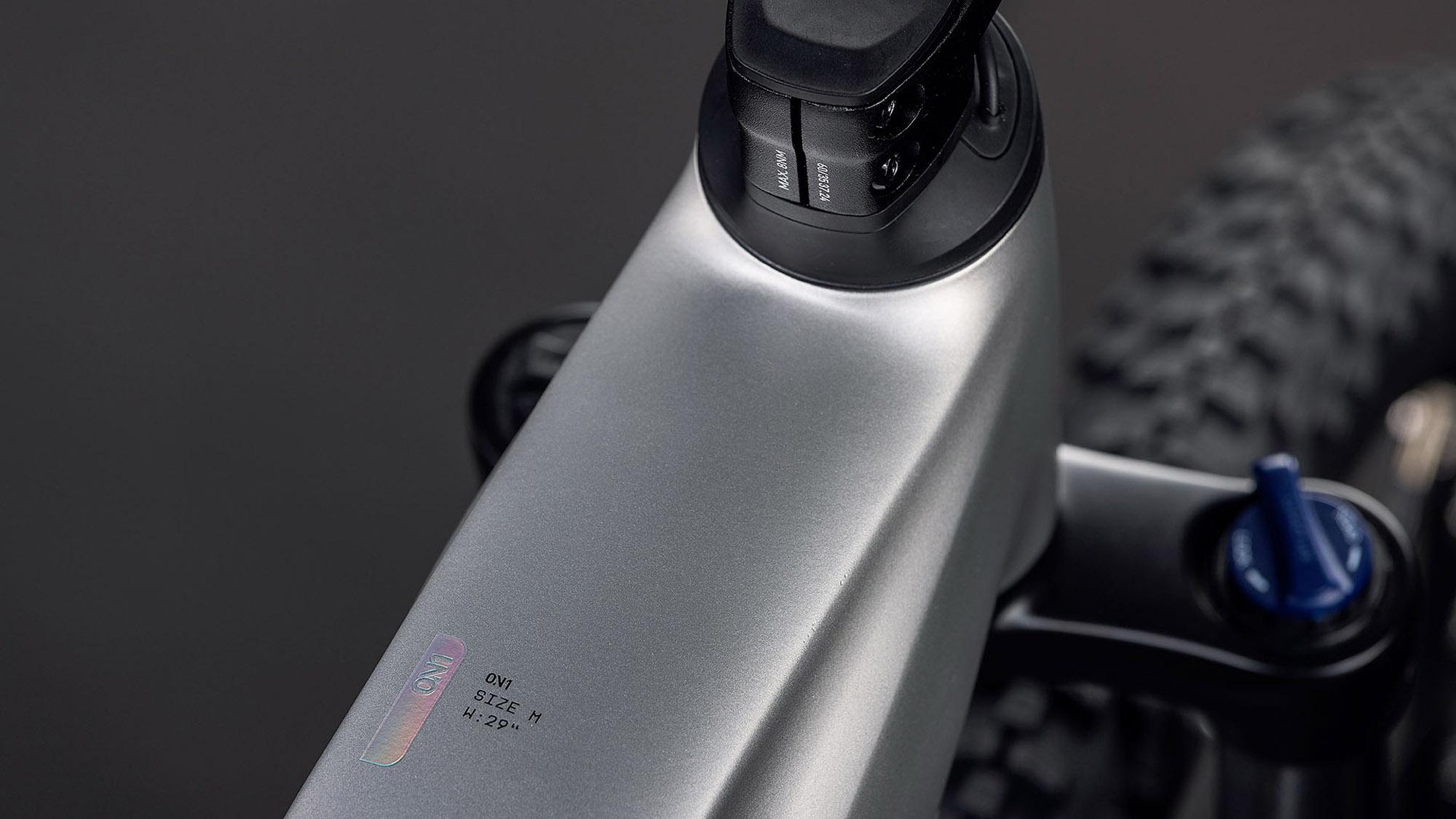 Cube 108141 20161635 Reaction Hybrid ONE 600 sleekgrey´n´prism Trapeze  (6).jpg