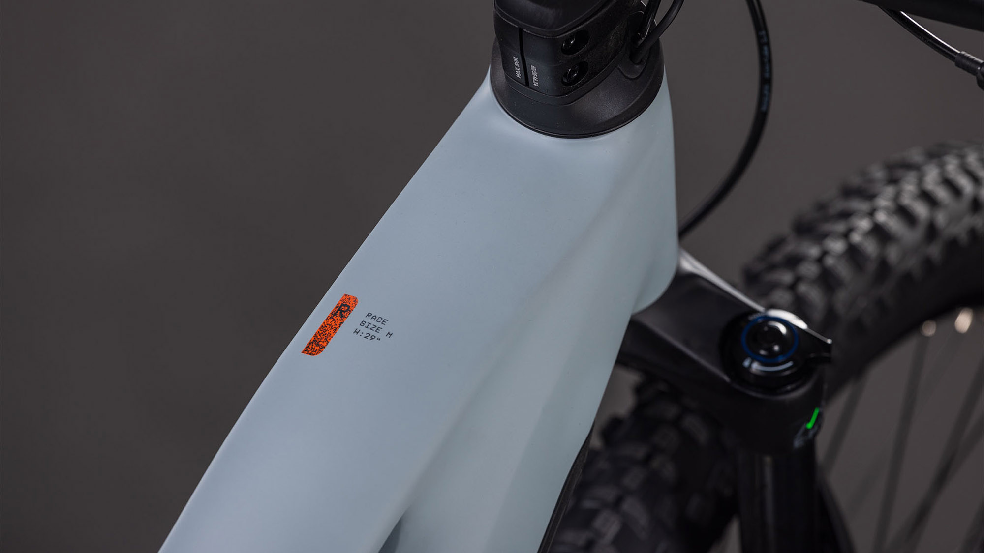 Cube 108400 20161664 Reaction Hybrid Race 800 vulcan´n´orange  (6).jpg