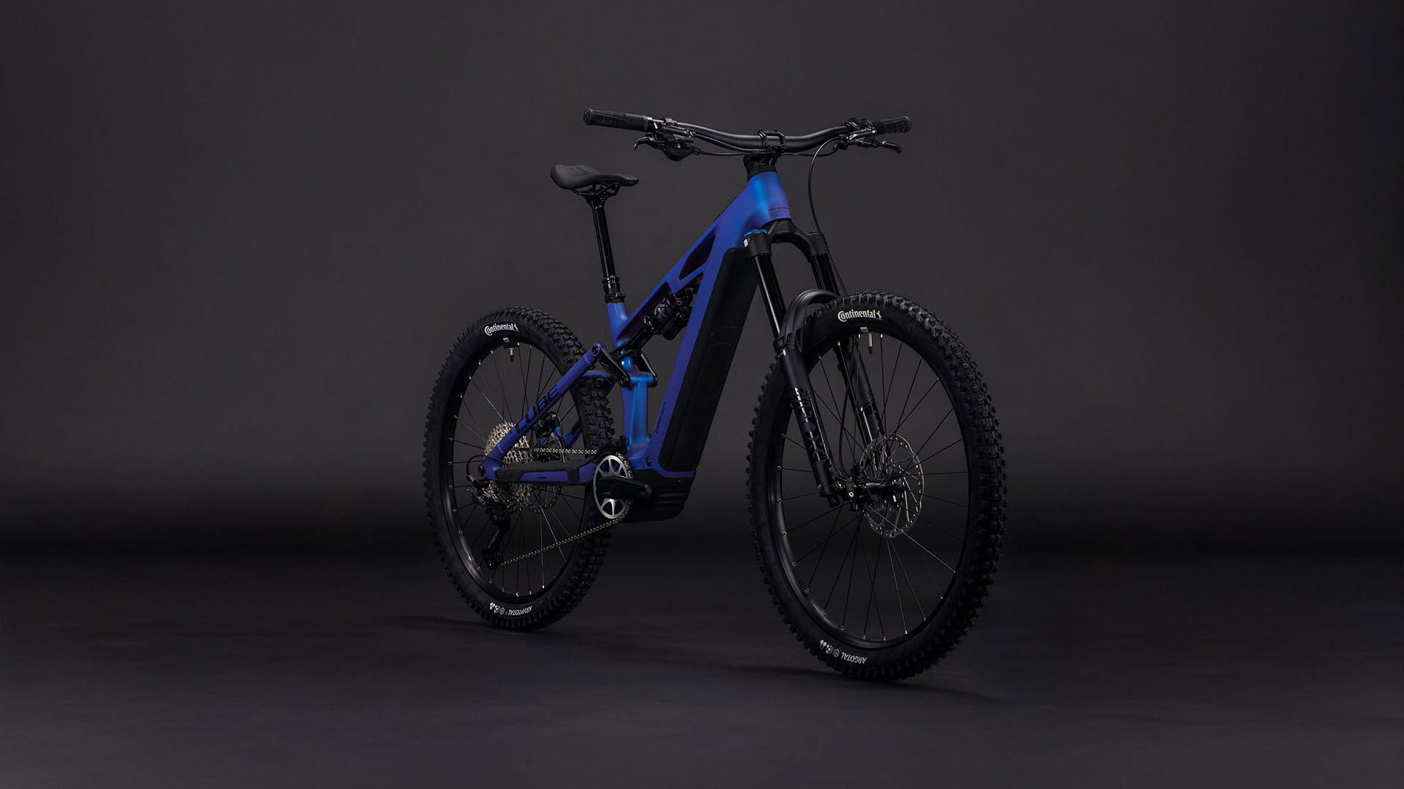 cube 103320 20161601 Stereo Hybrid ONE77 HPC SLX 800 blueiris´n´black  (9).jpg