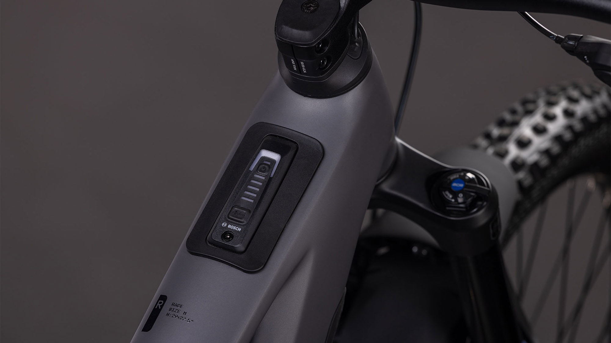 cube 103100 20161596 Stereo Hybrid ONE77 HPC Race 800 irongrey´n´black  (7).jpg