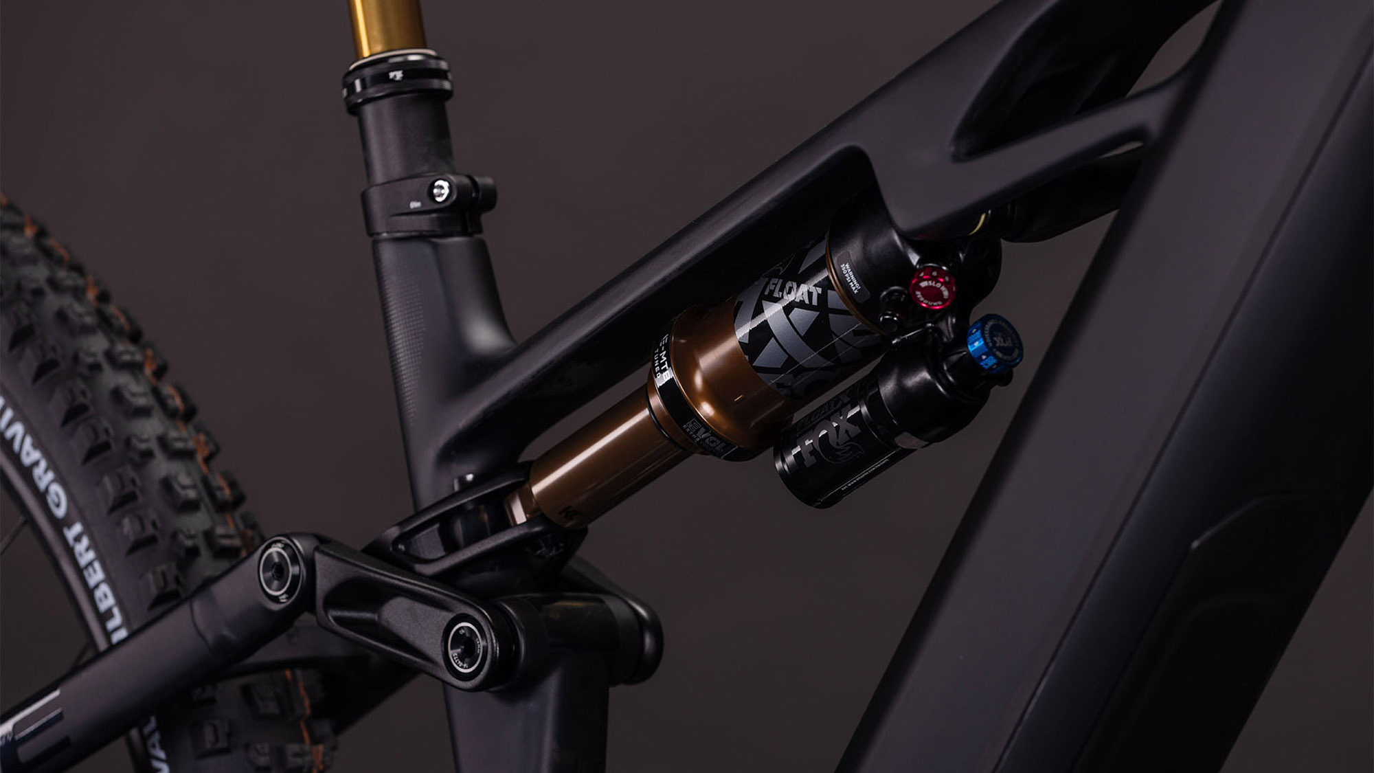 cube 102800 20161593 Stereo Hybrid ONE44 HPC AT 800 carbon´n´gold  (4).jpg