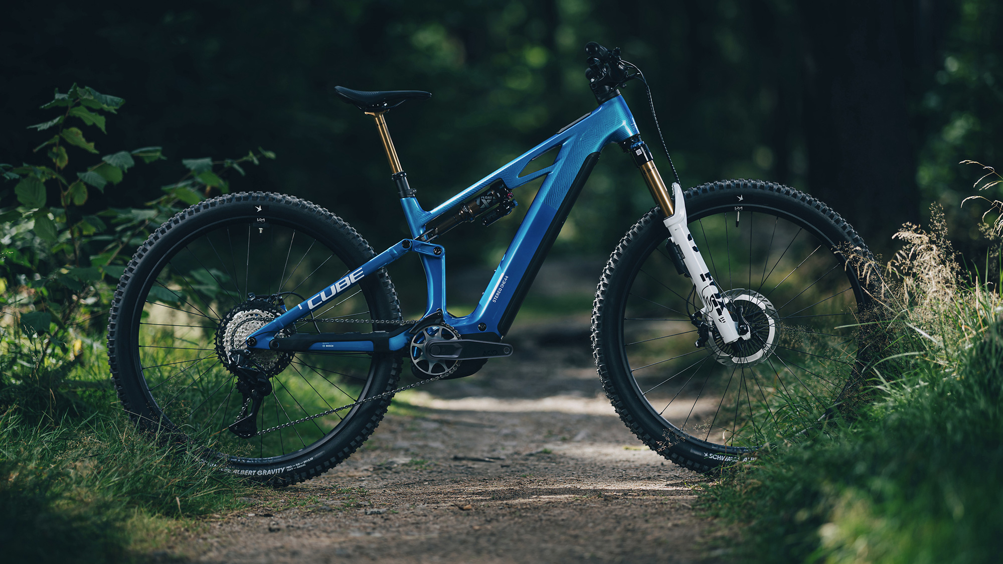 Stereo Hybrid ONE44 HPC AT 800 actionteam