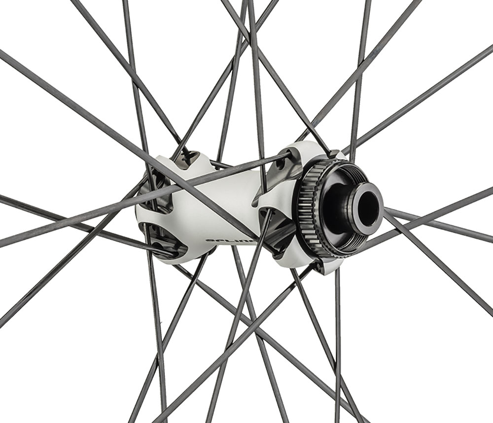GR 1600 Spline® 25 650B Disc Front Wheel