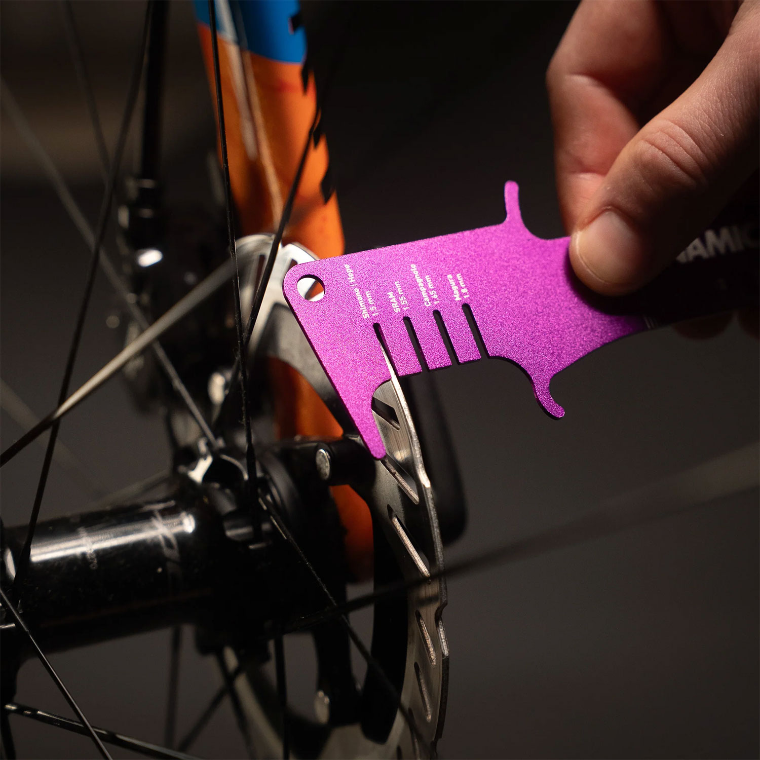 Comprobador de desgaste de cadenas y discos de freno Double Checker