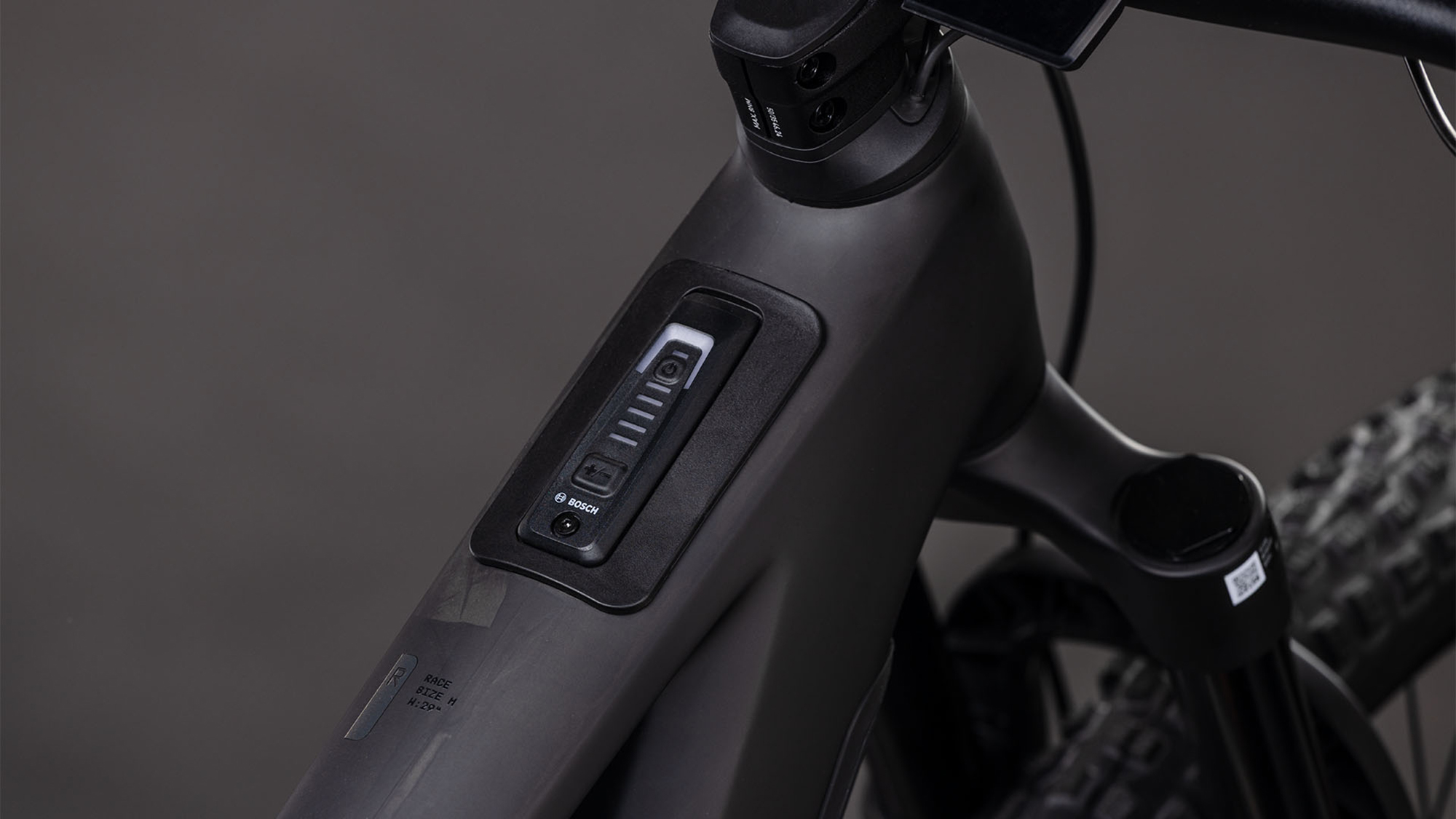 Stereo Hybrid ONE44 HPC Race 800 blackline