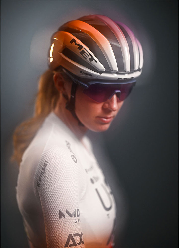 Trenta 3K Carbon UAE Team ADQ 2026 - Rennradhelm