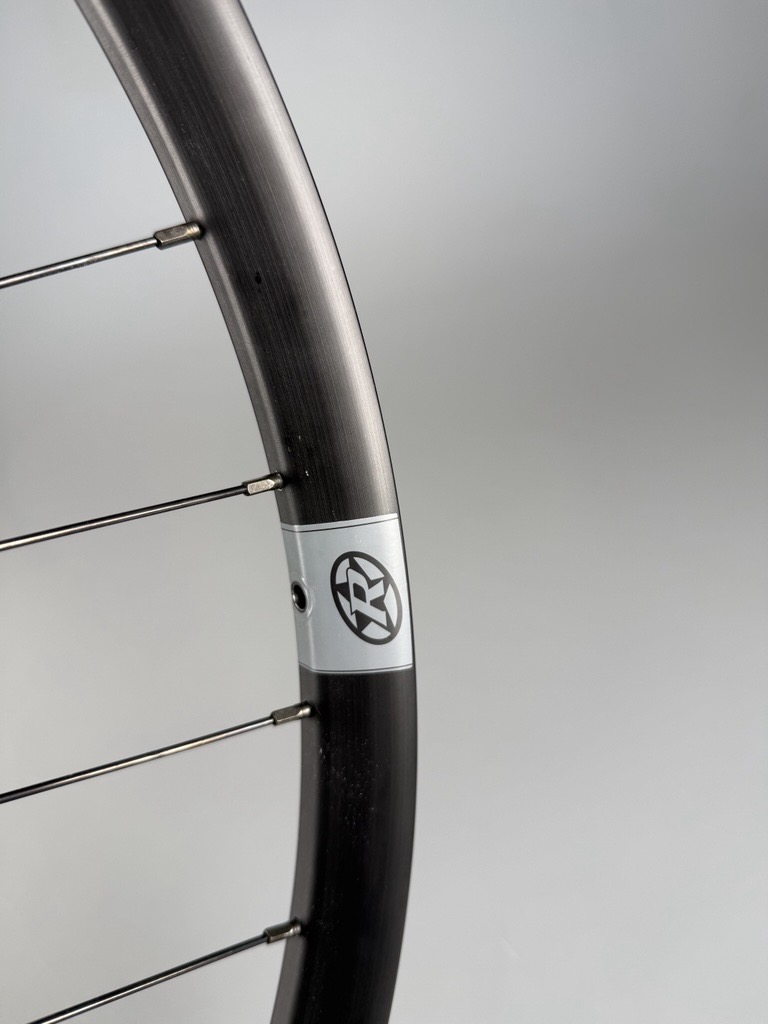 B-WARE / Black One Gravity 29"/27,5" Mullet Boost Tubeless Laufradsatz