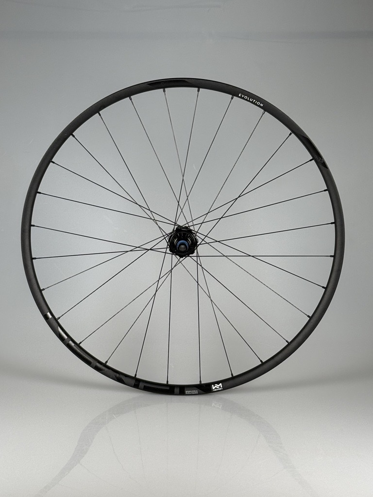 ARTICLES DE DEUXIÈME CHOIX / Evolution SL X.R.25 CL Fade R  Roue arrière 28"