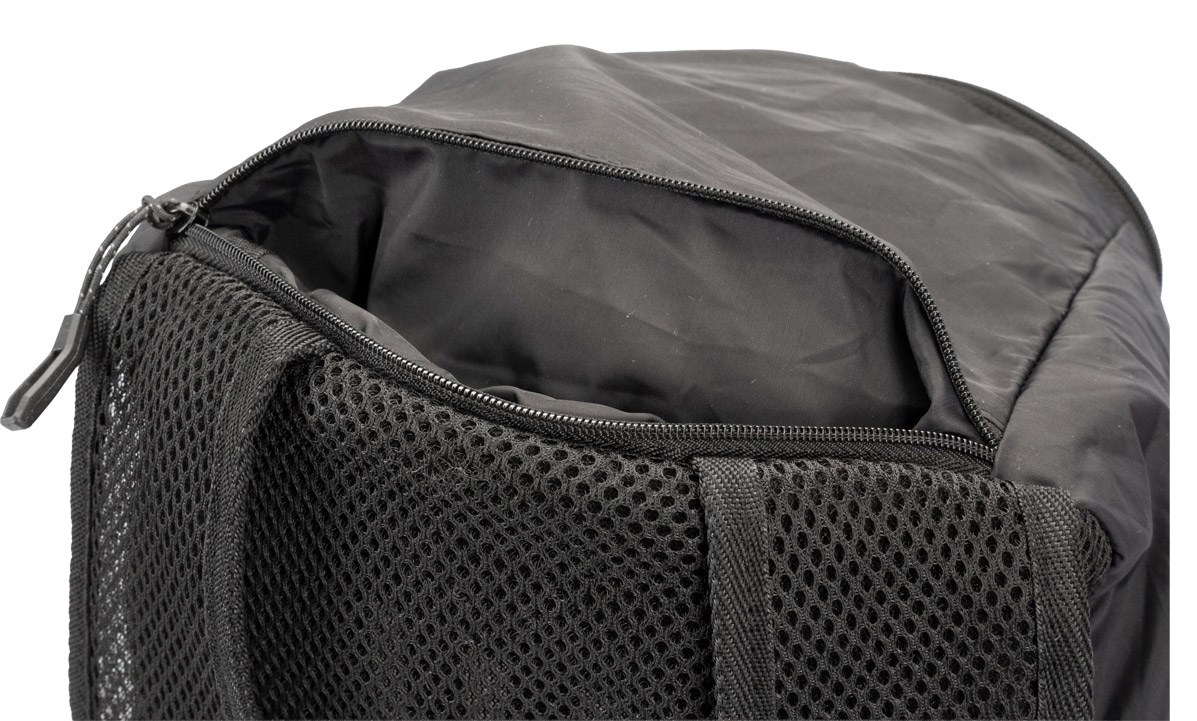 12155-Cube_Ultralight_16l_3.jpg