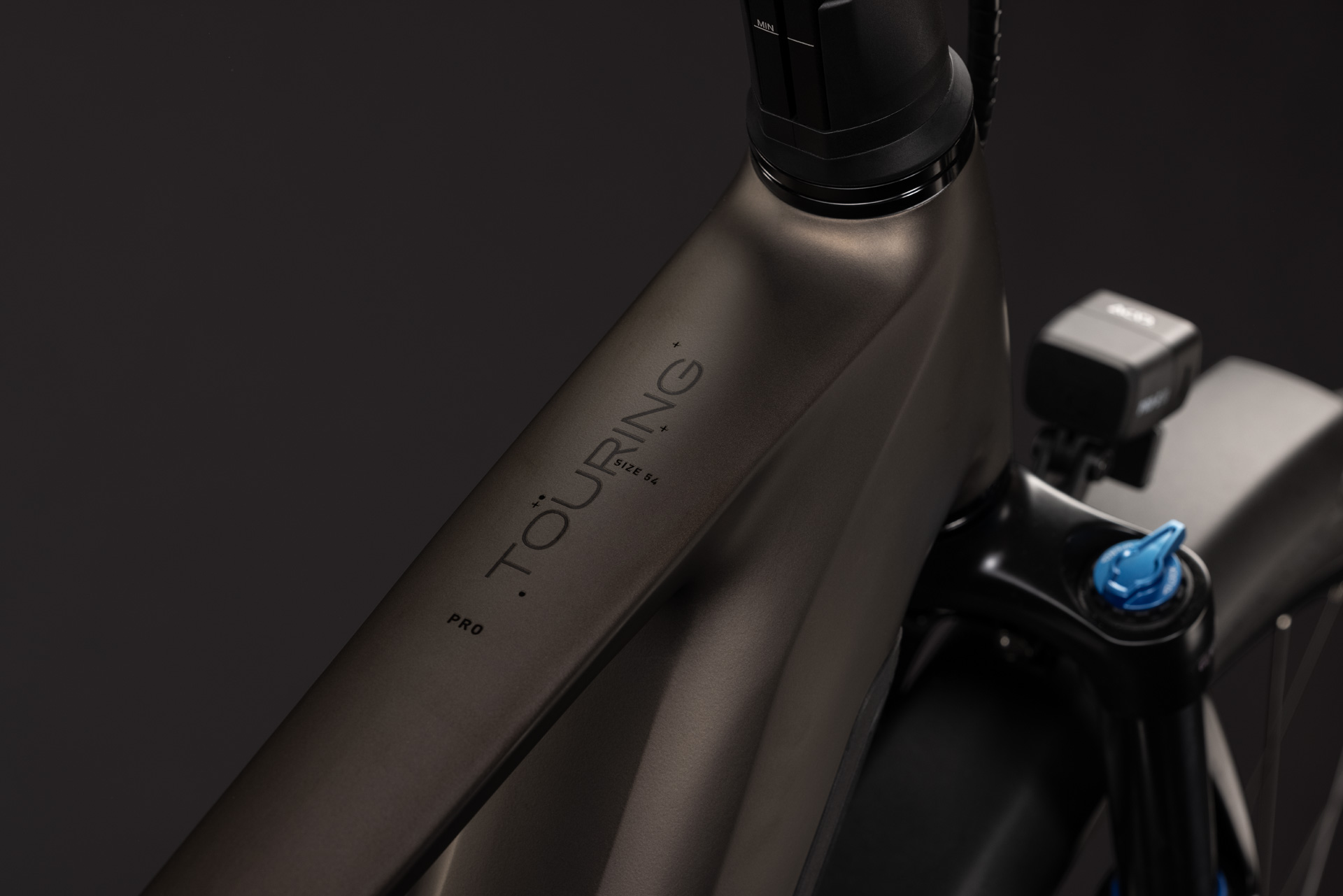 Touring Hybrid Pro 800 metallicumbra´n´black