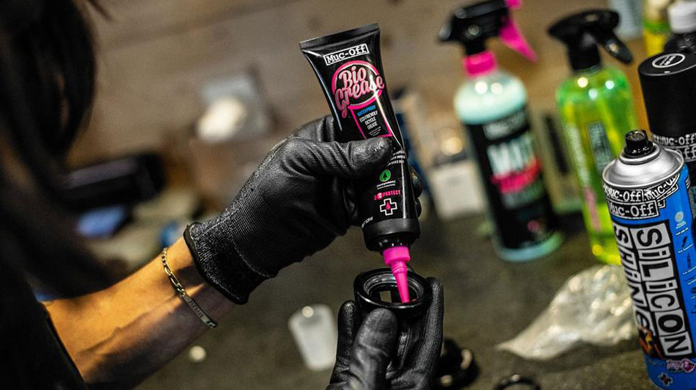 Muc-Off-Bio-Grease-MU-LUB-0367-(2).jpg
