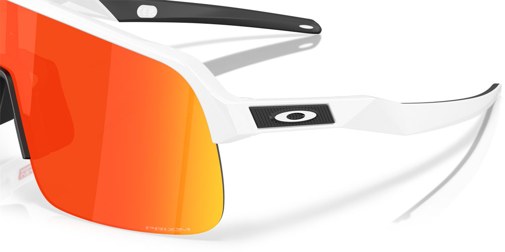 Oakley_0OO9496__949602_ (3).jpg