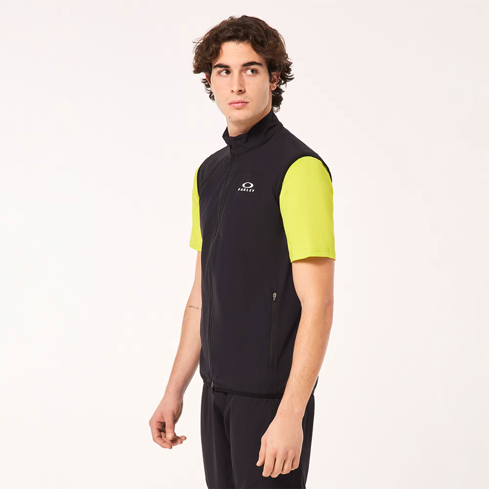 Oakley_Elements-MTB-Vest_FOA405453 02E_ (3).jpg