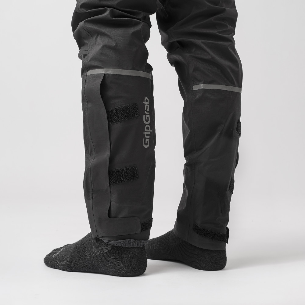 GripGrab_6126_ EXPLR Waterproof Lightweight_Black_Regenhose_ (5).jpg