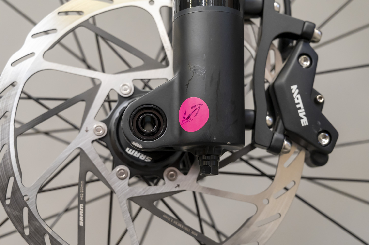 Voltage 910 Carbon Black (returned item)